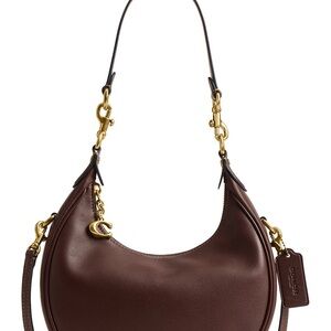 Coach Jonie small 22  Leather shoulder Bag
Brass/maple color